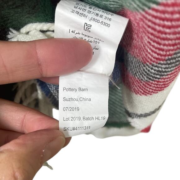 Pottery Barn Denver Plaid Scarf Shawl Fringe Size 50x60 Cozy Classic Timeless - Picture 9 of 9